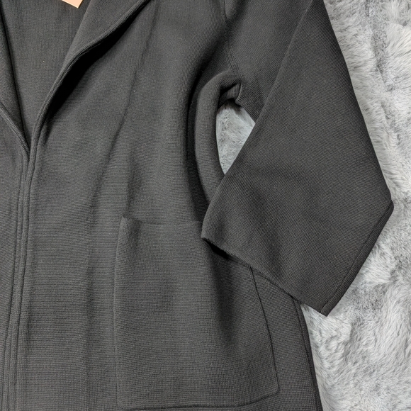 NWT Quince Women's Black Blazer 100% Organic Cotton - Picture 3 of 8